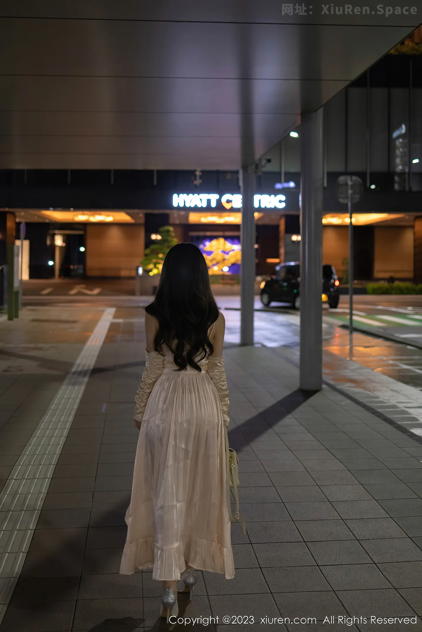 图片[5]-[XiuRen秀人网]VOL.7702 模特杏子Yada角色扮演性感米色长裙露米色内衣完美诱惑写真80P-秀人网官方网站